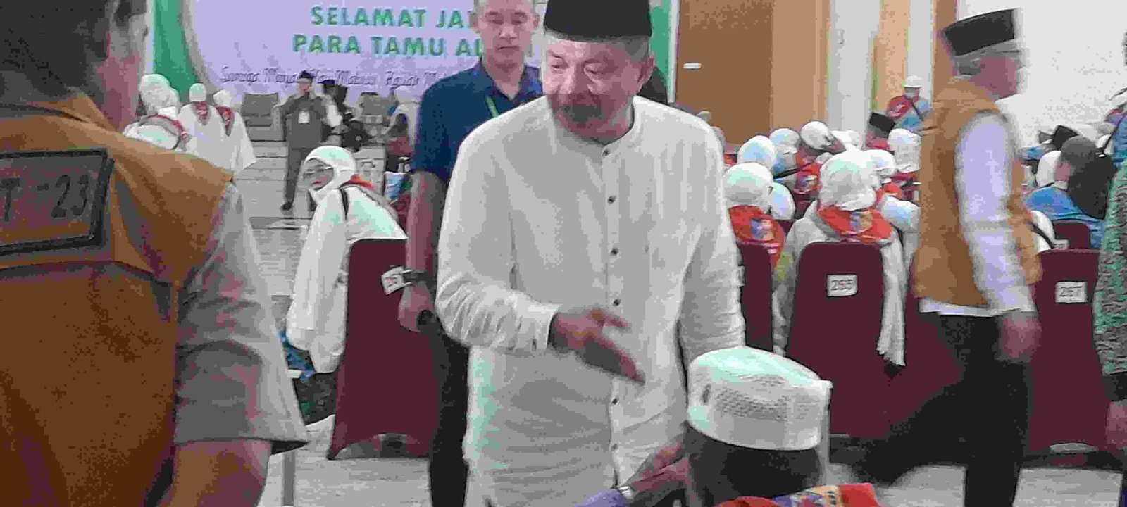 Bupati Ir H Zahir Map Lepas Calhaj Batu Bara Menuju Madinah Darah