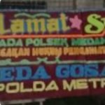 Polsek Medan Area Dibanjiri Karangan Bunga. Kok Bisa?