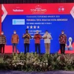 Pemkot Bengkulu terima 3 Penghargaan dari TOP BUMD Awards 2021