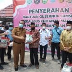 Penyerahan Bantuan Gubernur Sumsel sekaligus khitanan massal dan pemberian bantuan untuk Mushola Al- Amani dari DPP Gencar Indonesia