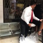 Kanit Reskrim Polsek Medan Area makan bersama Tahanan