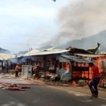 Dua Kedai Yang Terbuat Dari Kayu Yang Berada Disamping Istano Basa Pagaruyung Ludes Terbakar