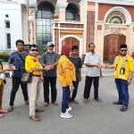 GEMA WASRI Sumsel Berbagi Snack Kepada Warga di Sekitar Air Mancur Masjid Agung Palembang