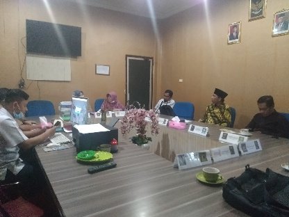 Foto: Saat Kepala Sekolah SDN 84 Kota Bengkulu Sampaikan Keluhannya Kepada Anggota Dewan Kota Bengkulu