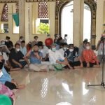 Safari Jum’at, Bobby Nasution Serahkan Akte Notaris Koperasi Masjid