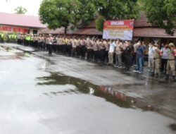 Dalam Rangka Penyambutan Awal Tahun 2022, Polres Binjai Melaksanakan Apel Gabungan