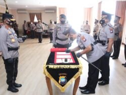 KAPOLDA KEPRI PIMPIN SERTIJAB WAKAPOLDA KEPRI, KAPOLRESTA BARELANG DAN 3 PJU POLDA KEPRI