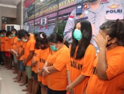 SATRESKRIM POLRESTA BARELANG GELAR KONFERENSI PERS TINDAK PIDANA PERJUDIAN JENIS GELANGGANG PERMAINAN ELEKTRONIK (GELPER)