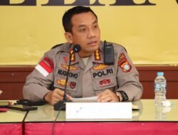 KAPOLRESTA BARELANG GELAR PERTEMUAN BERSAMA INSTANSI TERKAIT DALAM RANGKA PEMBAHASAN MASALAH PENOLAKAN PEMBANGUNAN RUMAH IBADAH GEREJA HKBP SEI LANGKAI