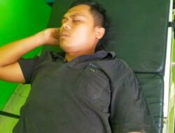 Tabrak Mobil Truk, Pengendara dan Penumpang Honda Verza Dilarikan Ke Rumah Sakit