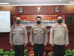 TIM DIVISI HUMAS POLRI KUNJUNGI POLRESTA BARELANG DALAM KEGIATAN PENGEMBANGAN POTENSI KEHUMASAN TINGKAT SATUAN WILAYAH