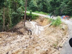 Waspada! Lintas Kandangan — Batulicin Banyak Longsor, Tak Ada Satu pun Rambu Penunjuk Jalan