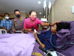 Dijenguk Kapolri, Begini Kesan Sinta Bocah Penderita Tumor Tentang Jenderal Listyo Sigit Prabowo