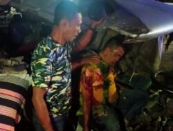 Tabrak Truk Fuso, Supir TKB Tewas, 4 Penumpang Luka Ringan