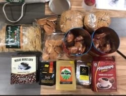 Tim Cyber Crawling Bea Cukai Batam Amankan 765 Gram Ganja yang Diselundupkan dalam Kaleng Makanan