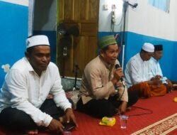 Warga Bagambir HSS Sepakat Rehab Bangunan WC yang Tidak Terpakai di Belakang Mushalla