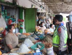 Memastikan Ketersediaan Bahan Pokok, Kapolda Sumut Cek Pasar Simpang Limun