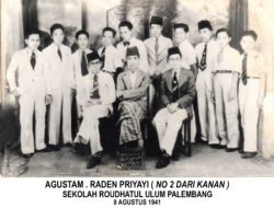 “Tanah Haji, Islam dan Potret Indonesia Kecil” Oleh Agustam Rachman