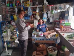 Bhabinkamtibmas Polsek Lahewa Monitoring harga dan ketersediaan Minyak Goreng
