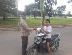Antisipasi penyebaran Covid, Polsek Lotu Bagikan Masker Kepada Masyarakat