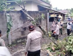 Kapolres Binjai Tinjau Langsung Korban Bencana Alam Angin Puting Beliung