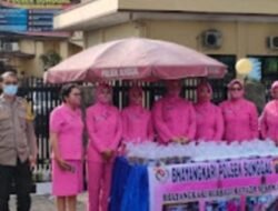 Personil Polsek Sunggal Bersama Bhayangkari Ranting Polsek Sunggal Berbagi Takjil