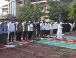 Gelar Salat Idul Fitri 1443 H, Tuan Guru Batak Bangga Polda Sumut Komitmen Bantu Kaum Dhuafa