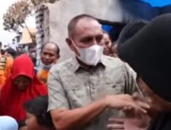 Gubernur Sumatra Utara Cek Korban Kebakaran Di Pajak Besi Medan
