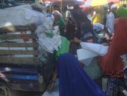 Karung Plastik Laris di Pasar Bagambir, Harga Gabah Petani di Pehuluan Kalsel Relatif Murah