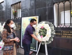 Ziarah ke makam Sisingamangaraja XII, Kabaharkam : Penghormatan Bagi Pahlawan
