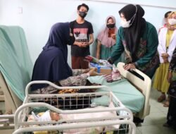 Tim Penggerak PKK, Dharma wanita, Kabupaten BanjarDan Laksanakan Bakti Sosial