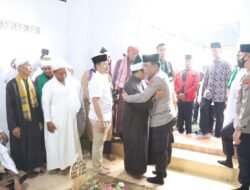 Hadiri Pemakaman Ibunda Tuan Guru Batak, Kapolda Sumut Ucapkan Belasungkawa