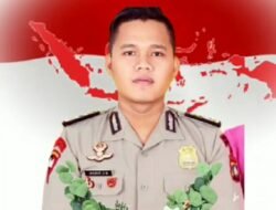 Upacara Pemakaman Jenazah Almarhum Bripka Anumerta Janwar Wijaya