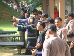Polda Kepri Gelas Lomba Menembak TNI – Polri dan Awak Media Dalam Rangka Hari Bhayangkara Ke-76