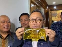 Hari Ini Mendag Zulkifli Hasan Melauncing Minyak Goreng Curah  Emak-emak Akan SKemasan,