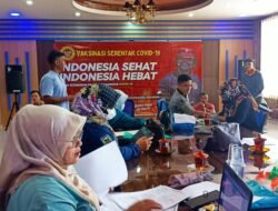 Kejar Kekebalan Kelompok, Petugas Perumda Air Minum Tirta Sanjung Buana Divaksin Booster