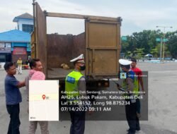 Antisipasi PMK, Polresta Deli Serdang Lakukan Penyekatan Angkutan Ternak