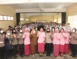 Polwan Goes to School, Polwan Polda Sumut Berikan Penyuluhan Untuk Generasi Muda
