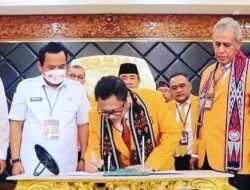 Bawa Bendera Merah Putih dari Bengkulu, OSO Daftarkan HANURA di KPU RI