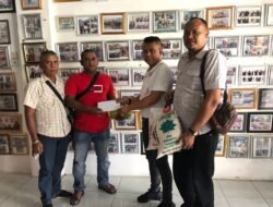Ketua Pewarta Polrestabes Medan Berikan Uang Santunan dan Sembako kepada Warga Menteng 7