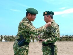 Dikukuhkan Warga Kehormatan Kostrad, Kapolri: TNI-Polri Terus Bersinergi Jaga Wibawa Negara dan Rakyat Indonesia
