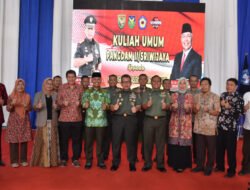 MAHASISWA DAN MAHASISWI UNIHAZ TERIMA KULIAH UMUM PANGDAM II/SWJ