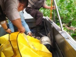 Warga Temukan Mayat Pria Tanpa Indentitas membusuk di Sungai Musi