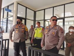 Hari Ketiga Ops Lilin Toba 2022, Kapolres Toba Bersama Pamatwil Poldasu Tinjau Pos Terpadu Di Pelabuhan Balige
