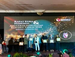 Kejutan Dari Balikpapan. Shanti : Bawaslu Kota Bengkulu Peringkat 2 Kategori Pengelolaan Pemberitaan Terbaik Bawaslu Kabupaten/Kota Tingkat Nasional