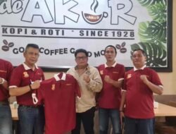 Terima Baju Terbaru Pewarta, Ketua JMSI Sumut Apresisiasi Kepedulian Sosial Ketua Pewarta