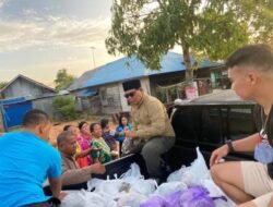 Paman Birin Berikan Bantuan Kepada Warga Teluk Selong Yang Terdampak Banjir