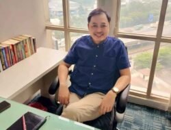 Mantan Direktur YLBHI: Ditunggu Sikap Presiden Terkait Investasi Telkomsel Terhadap GO TO