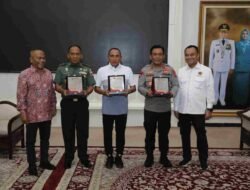 Sukseskan Hari Pers Nasional 2023 di Medan, Kapolda Sumut Terima Penghargaan