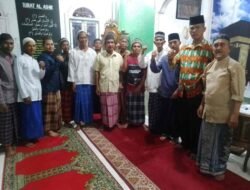 Pastikan Kamtibmas, Bhabinkantibmas Polsek 2 SU, Hadiri Safari Sholat Isha